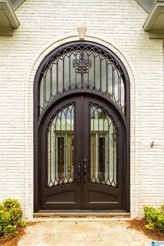 2551 IVY GLENN DRIVE, Vestavia Hills, AL 35243