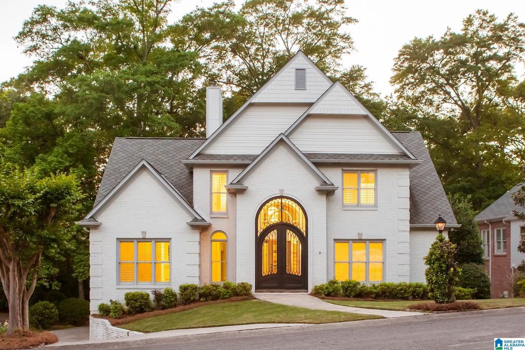 2551 IVY GLENN DRIVE, Vestavia Hills, AL 35243