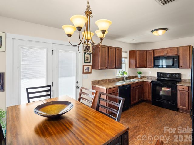 101 Monmouth Way, Candler, NC 28715
