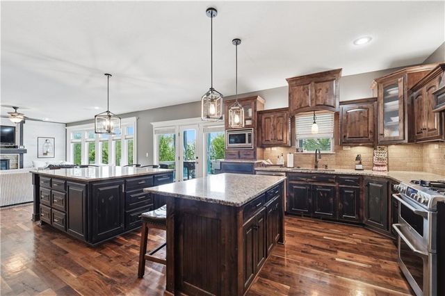 10110 NE 103rd Street, Kansas City, MO 64157