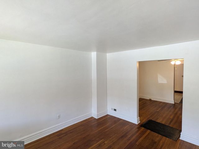 3018 E LARUE SQ E, Baltimore, MD 21225