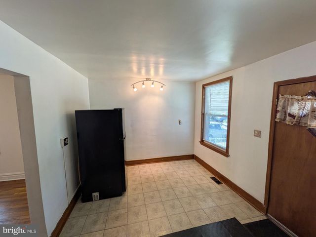 3018 E LARUE SQ E, Baltimore, MD 21225