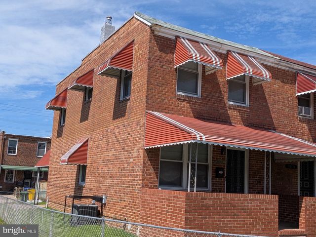 3018 E LARUE SQ E, Baltimore, MD 21225