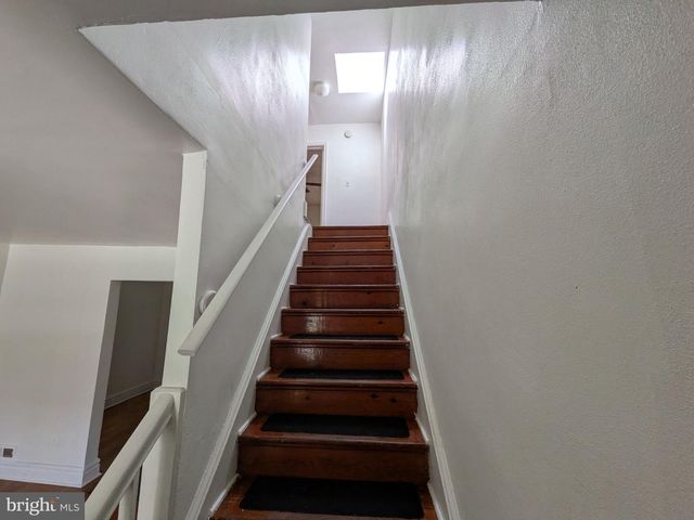 3018 E LARUE SQ E, Baltimore, MD 21225