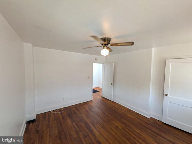 3018 E LARUE SQ E, Baltimore, MD 21225