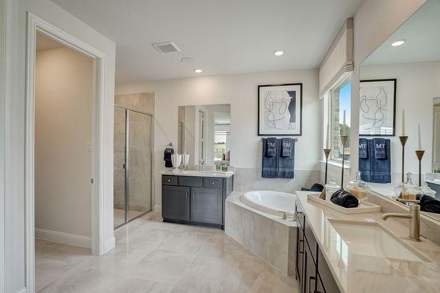542 Chatham Street, Oak Point, TX 75068