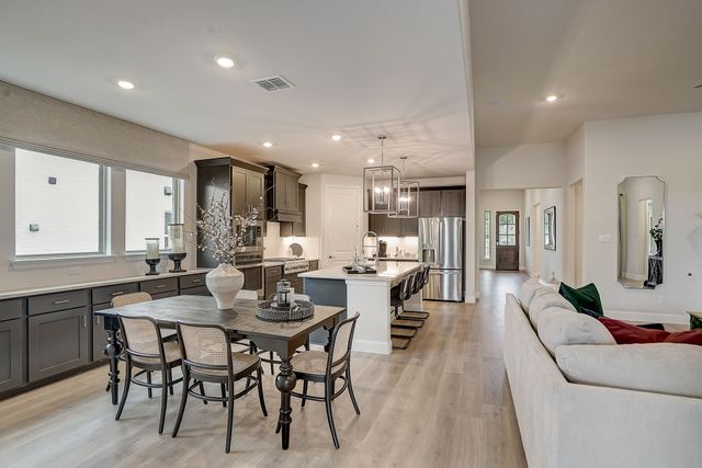 542 Chatham Street, Oak Point, TX 75068