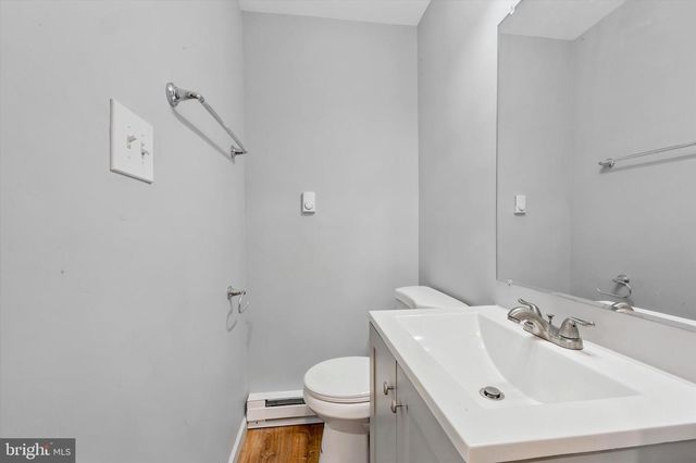 203 COMMONWEALTH AVE, Claymont, DE 19703