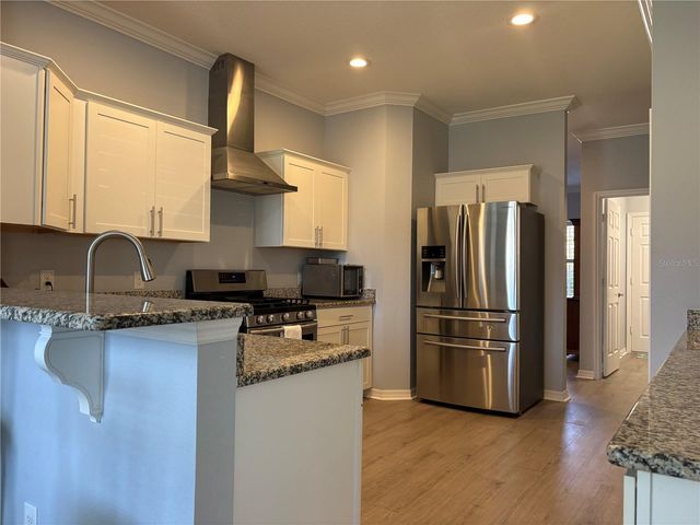 2118 EDGEWATER CIRCLE, Winter Haven, FL 33880