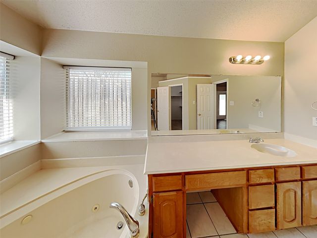 643 Big Oak Court, Rockwall, TX 75087