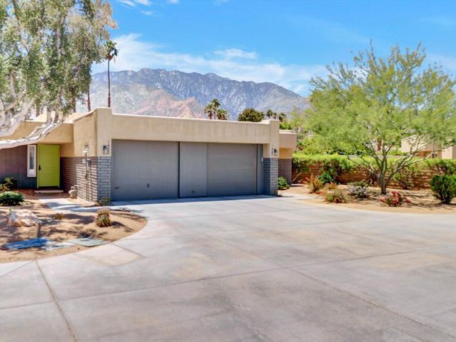1455 Sunflower Circle S, Palm Springs, CA 92262