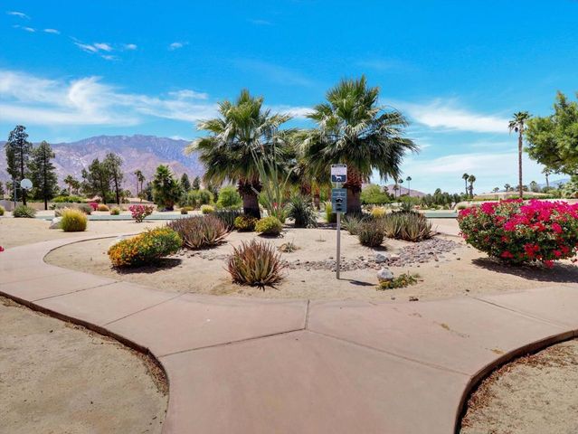 1455 Sunflower Circle S, Palm Springs, CA 92262