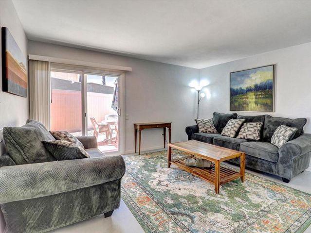 1455 Sunflower Circle S, Palm Springs, CA 92262