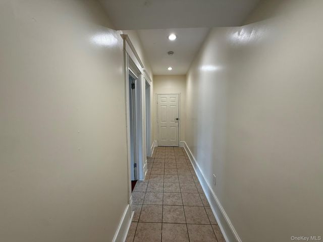 8 Fox Terrace, Poughkeepsie, NY 12603