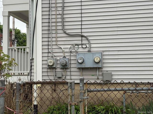 8 Fox Terrace, Poughkeepsie, NY 12603