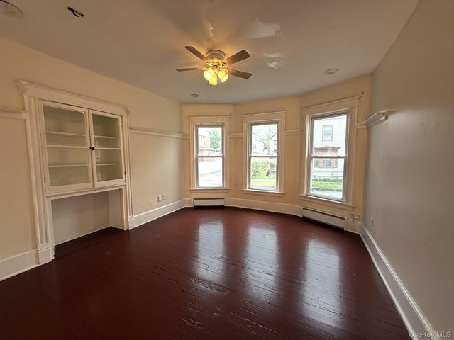 8 Fox Terrace, Poughkeepsie, NY 12603