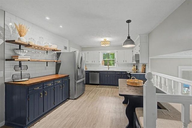 2204 Pine Point Drive, Lawrenceville, GA 30043