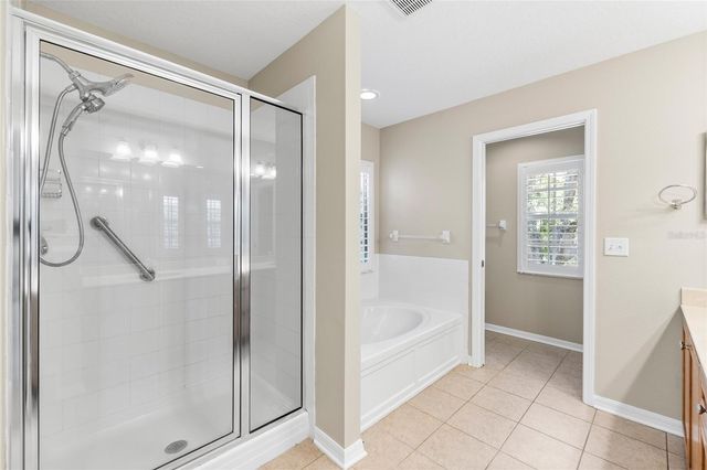 5906 BEACONPARK STREET, Lithia, FL 33547