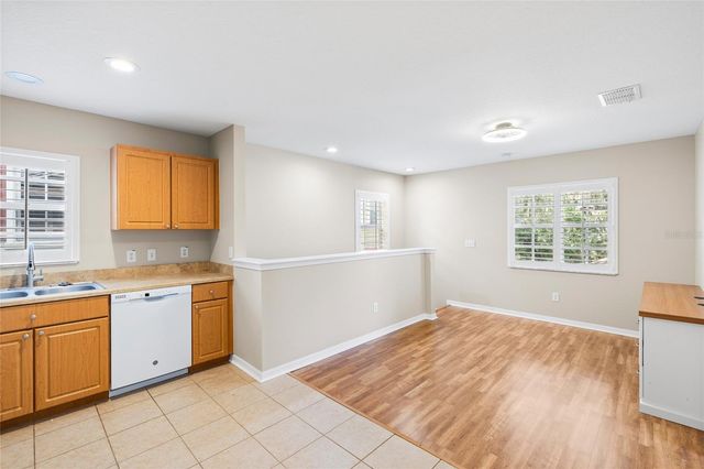 5906 BEACONPARK STREET, Lithia, FL 33547