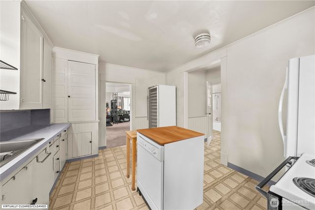 246 4th Avenue NW, Puyallup, WA 98371