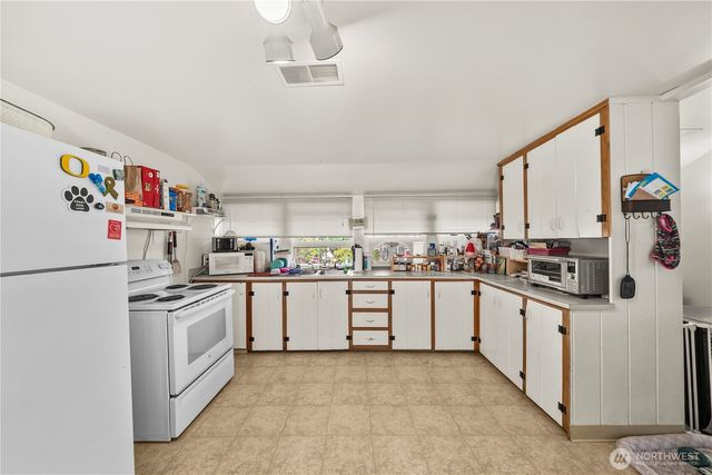 246 4th Avenue NW, Puyallup, WA 98371