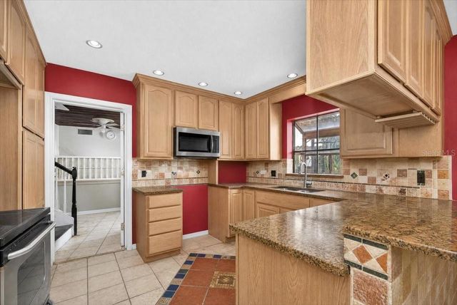 114 W DAVIS BOULEVARD, Tampa, FL 33606