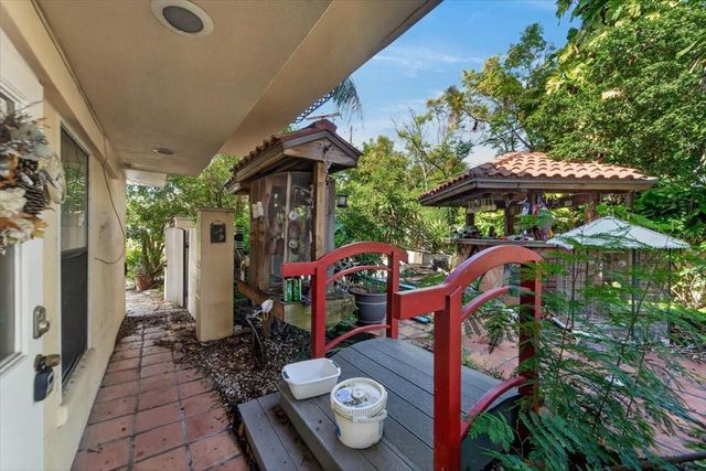 114 W DAVIS BOULEVARD, Tampa, FL 33606