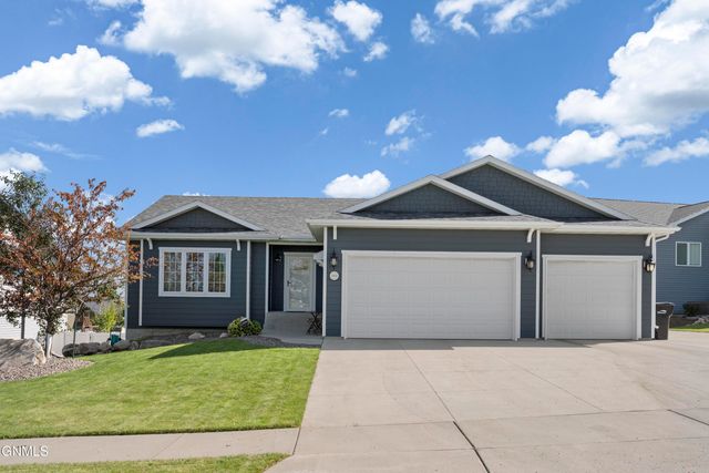 5405 Onyx Drive, Bismarck, ND 58503 property photo