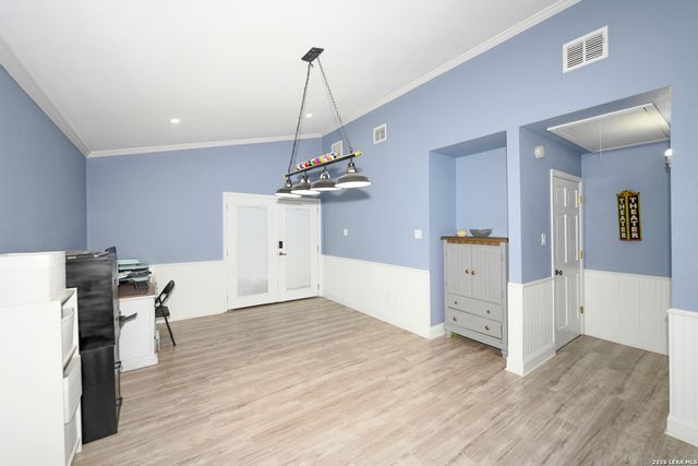 8702 Collingwood, Universal City, TX 78148