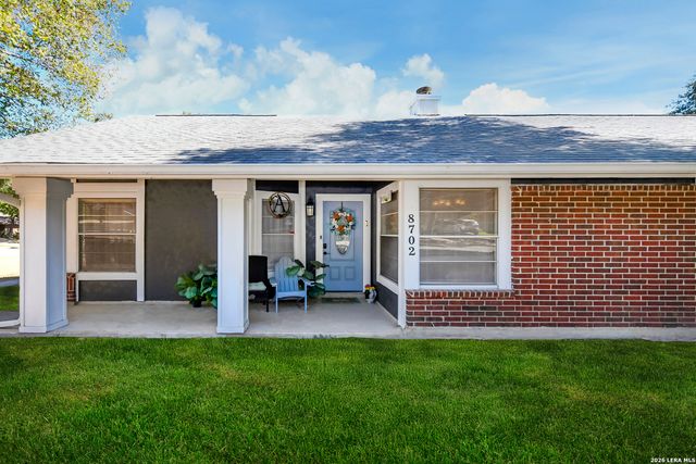 8702 Collingwood, Universal City, TX 78148