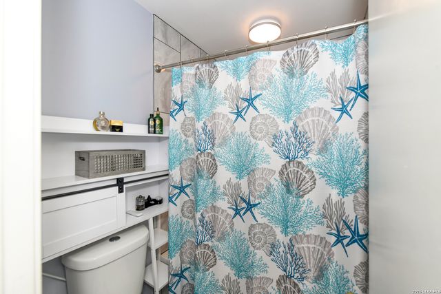 8702 Collingwood, Universal City, TX 78148