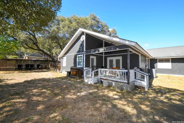 8702 Collingwood, Universal City, TX 78148