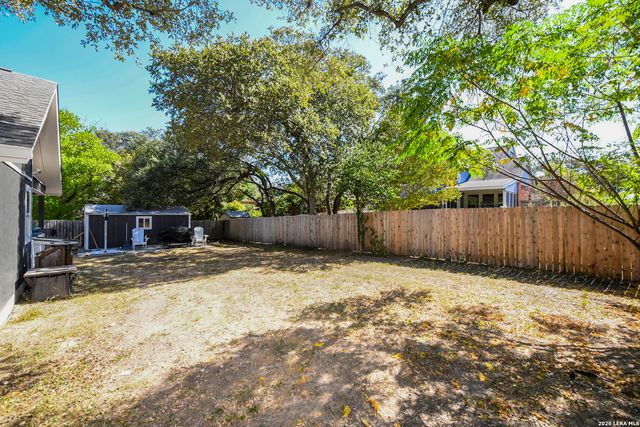 8702 Collingwood, Universal City, TX 78148