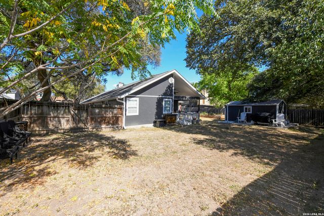 8702 Collingwood, Universal City, TX 78148