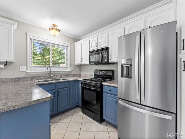 7042 Yellow Jacket Place, St Louis, MO 63129