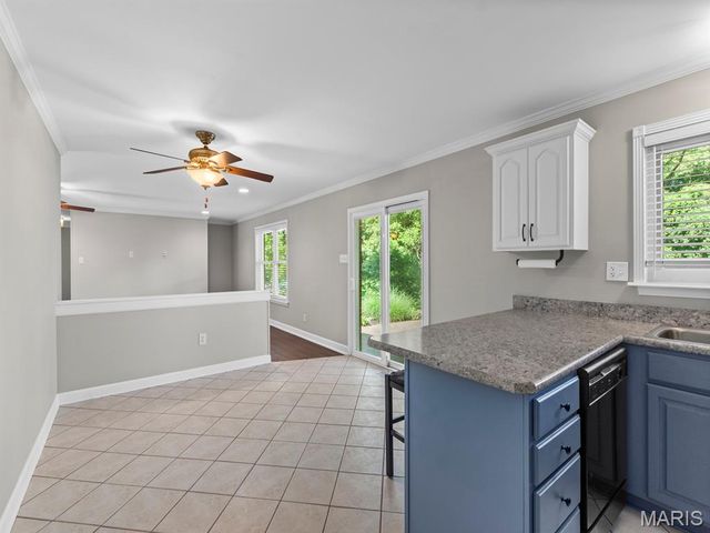 7042 Yellow Jacket Place, St Louis, MO 63129
