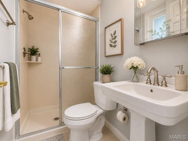 7042 Yellow Jacket Place, St Louis, MO 63129