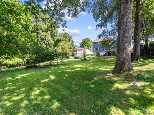 7042 Yellow Jacket Place, St Louis, MO 63129