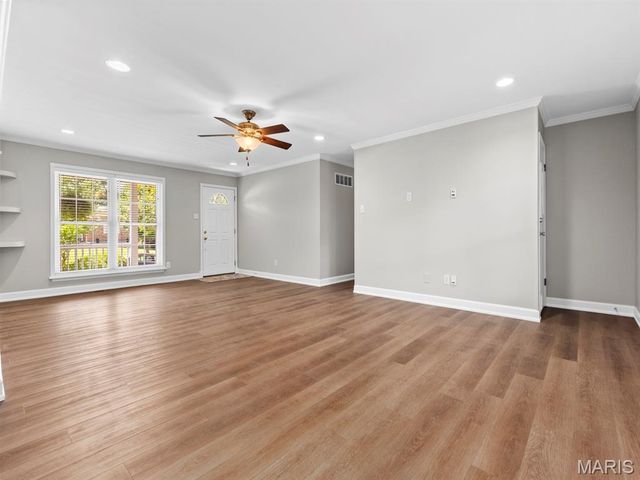 7042 Yellow Jacket Place, St Louis, MO 63129