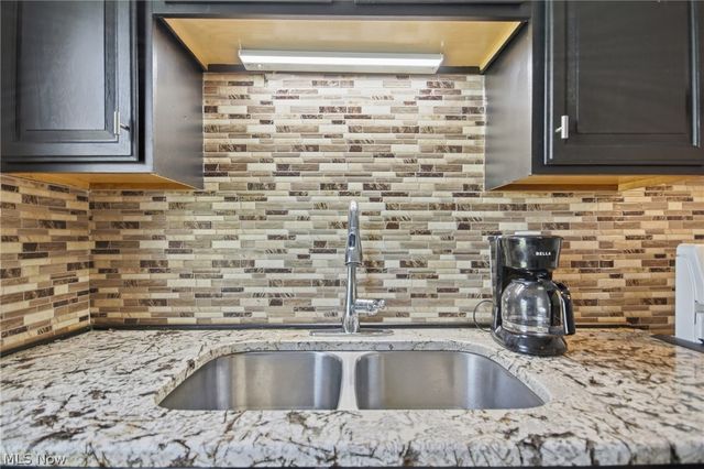 12808 Longmead Avenue, Cleveland, OH 44135
