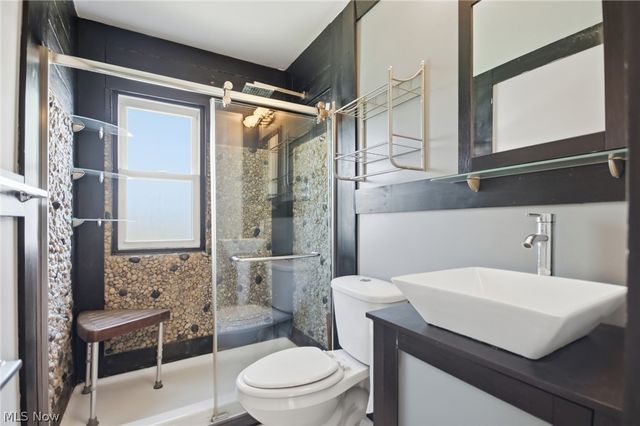 12808 Longmead Avenue, Cleveland, OH 44135