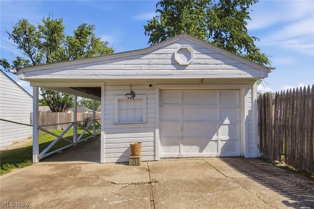 12808 Longmead Avenue, Cleveland, OH 44135