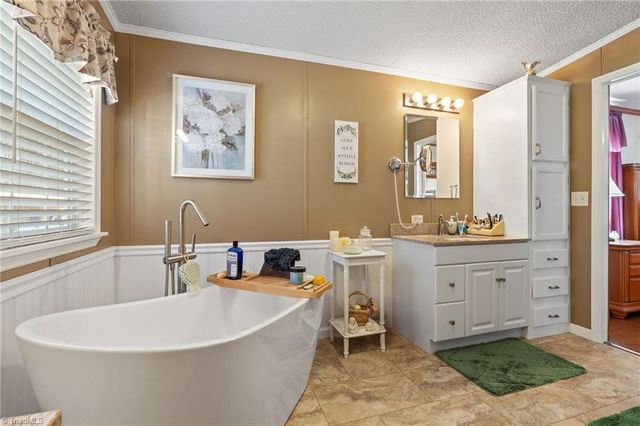 1721 Camp Dogwood Road, Pinnacle, NC 27043