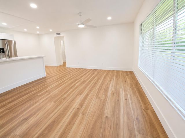 5424 Lakefront Boulevard D, Delray Beach, FL 33484