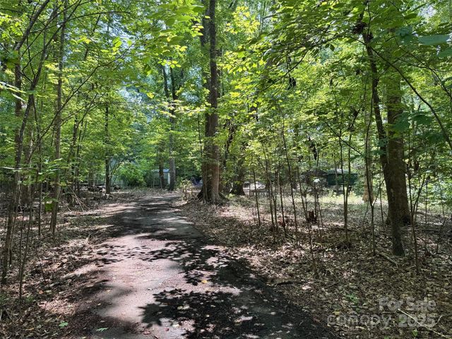 1040 Meadow Bend Drive, York, SC 29745
