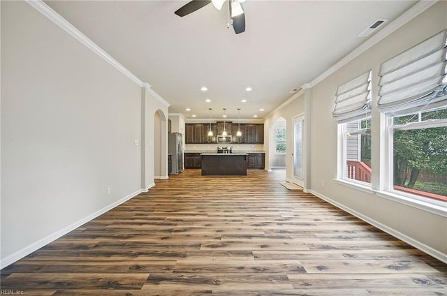 905 Rosana CT, Chesapeake, VA 23322