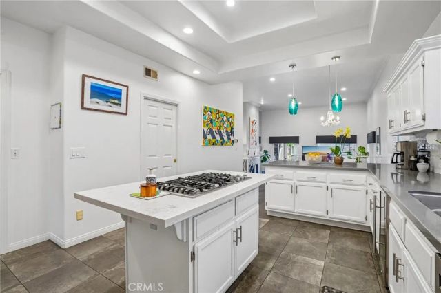 638 Rosecrans Avenue, Manhattan Beach, CA 90266