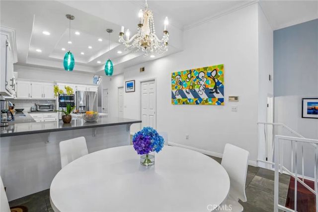 638 Rosecrans Avenue, Manhattan Beach, CA 90266