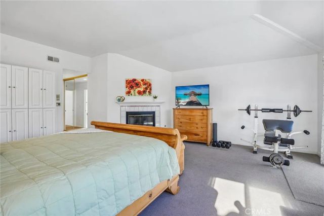 638 Rosecrans Avenue, Manhattan Beach, CA 90266