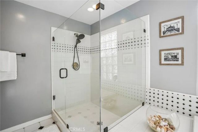 638 Rosecrans Avenue, Manhattan Beach, CA 90266
